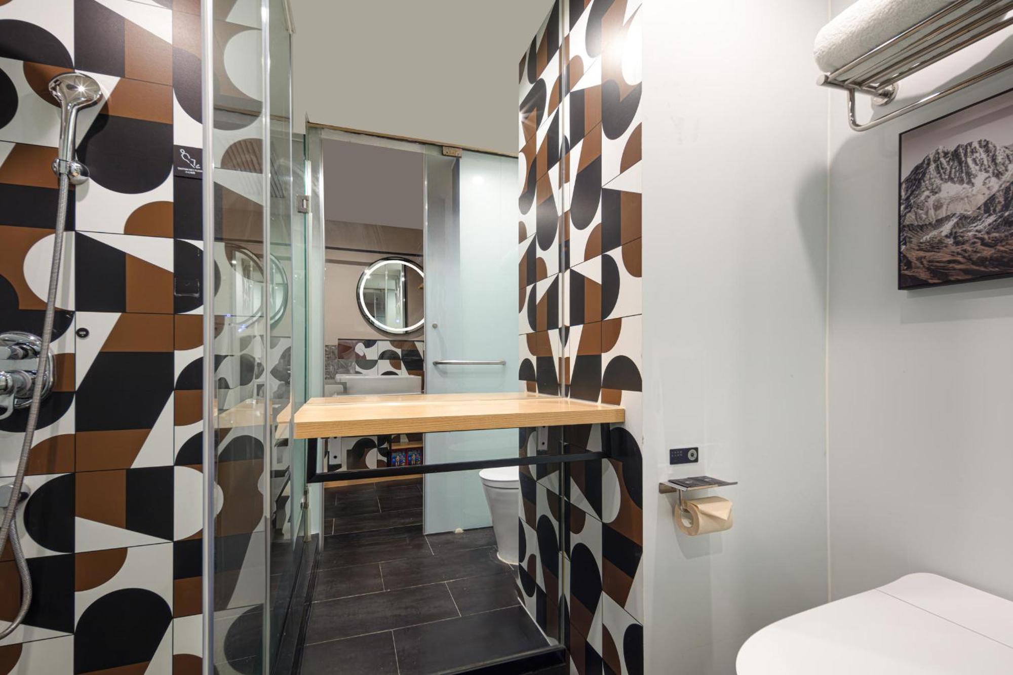 Hotel Atour X Xujiahui Sports Center 3*
